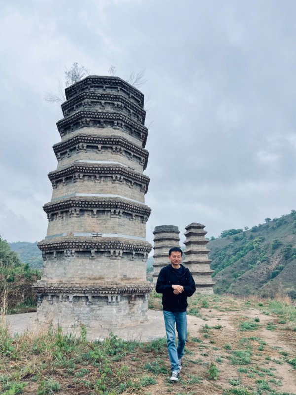 珺牛策略 重走荒废千年的汉唐古道，他写了三本关于西北的书